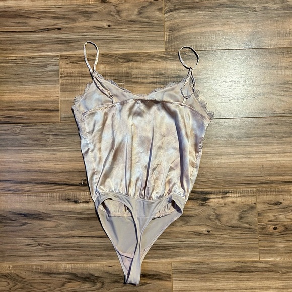 Abercrombie and fitch bodysuit top - Picture 2 of 3